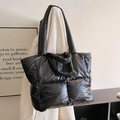 Bolsa Puffer Grande Preto Garbo Mariana - Garboza