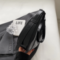Bolsa Hobo Média Preto Garbo Gabriela - Garboza