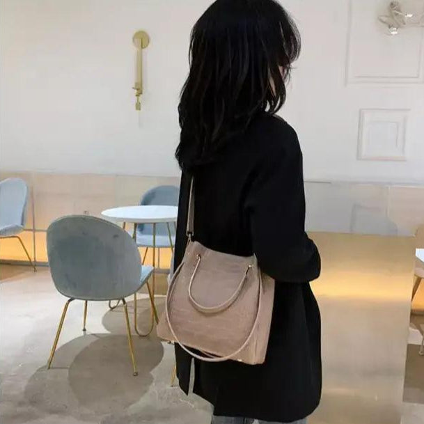 Bolsa Sacola Bege Garbo Rafaela - Garboza