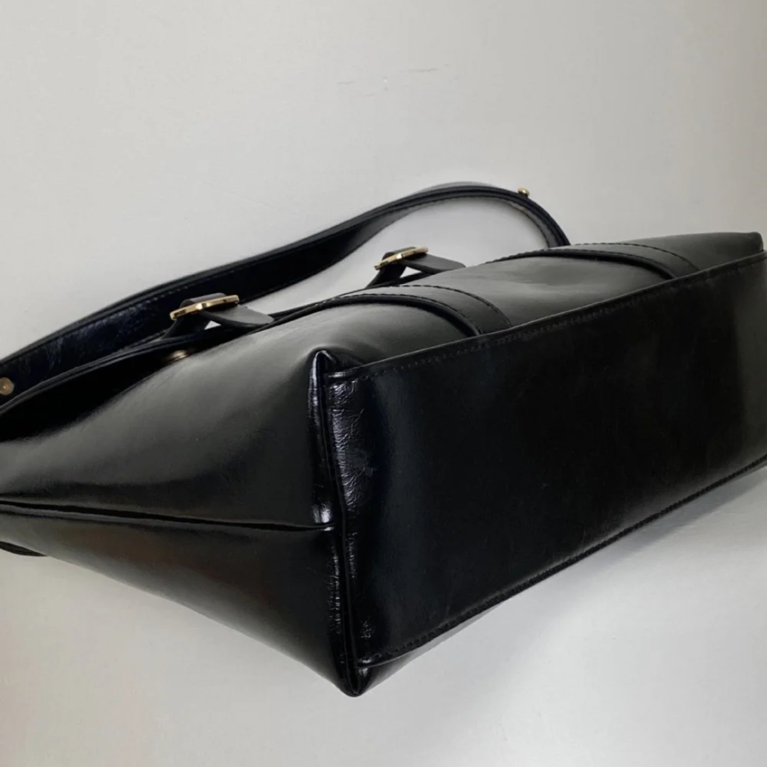 Bolsa De Ombro Média Preta Garbo Greta - Garboza