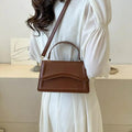 Bolsa Transversal Pequena Marrom Garbo Alice - Garboza