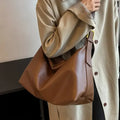 Bolsa Hobo Grande Marrom Garbo Liz - Garboza