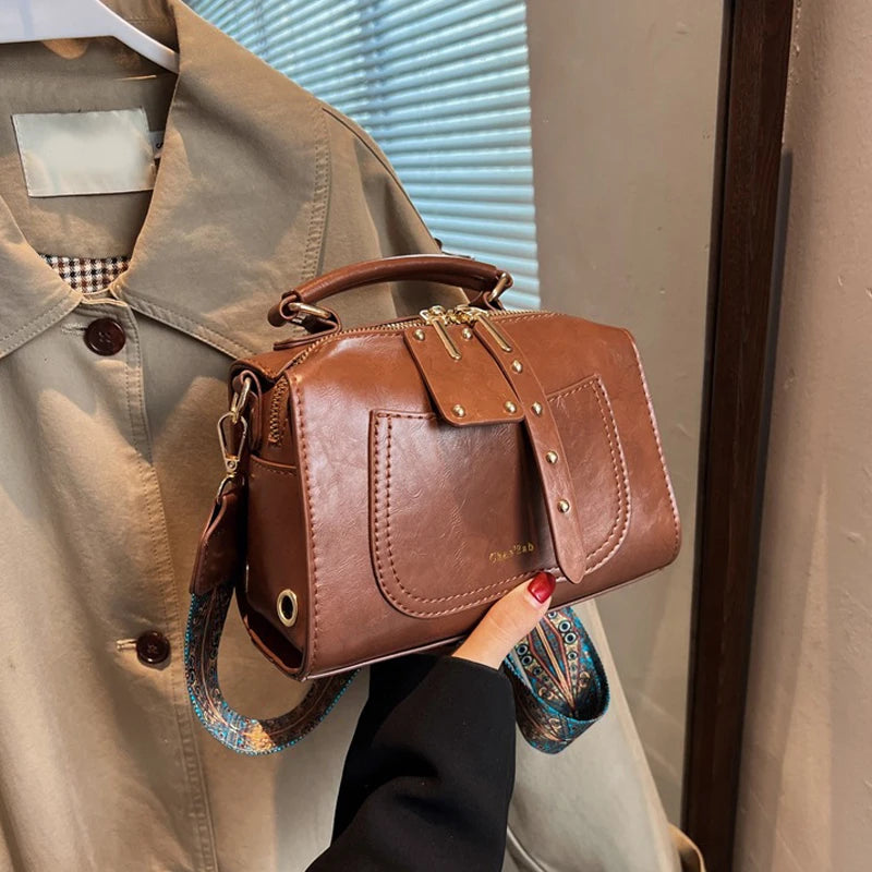 Bolsa Transversal Pequena  Marrom Garbo Anelise - Garboza