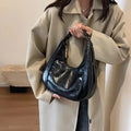 Bolsa Hobo Média Preto Garbo Gabriela - Garboza