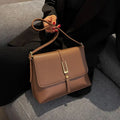 Bolsa Carteiro Grande Garbo Agatha - Garboza