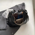 Bolsa Hobo Média Preto Garbo Gabriela - Garboza