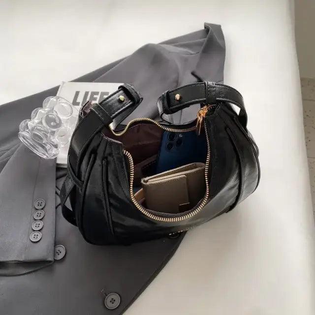 Bolsa Hobo Média Preto Garbo Gabriela - Garboza