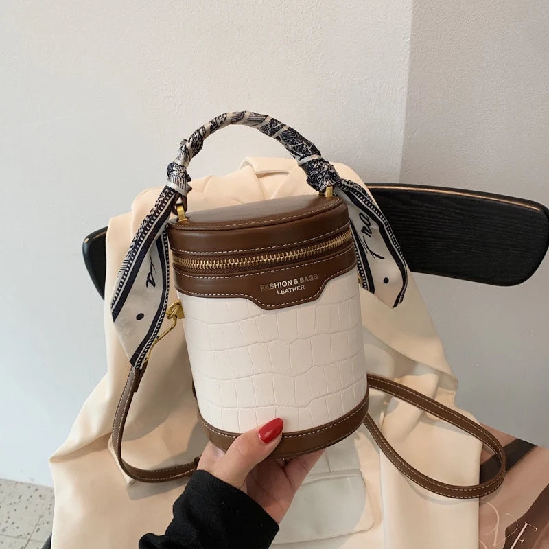Bolsa Cilíndrica Pequena Garbo Pandora - Garboza