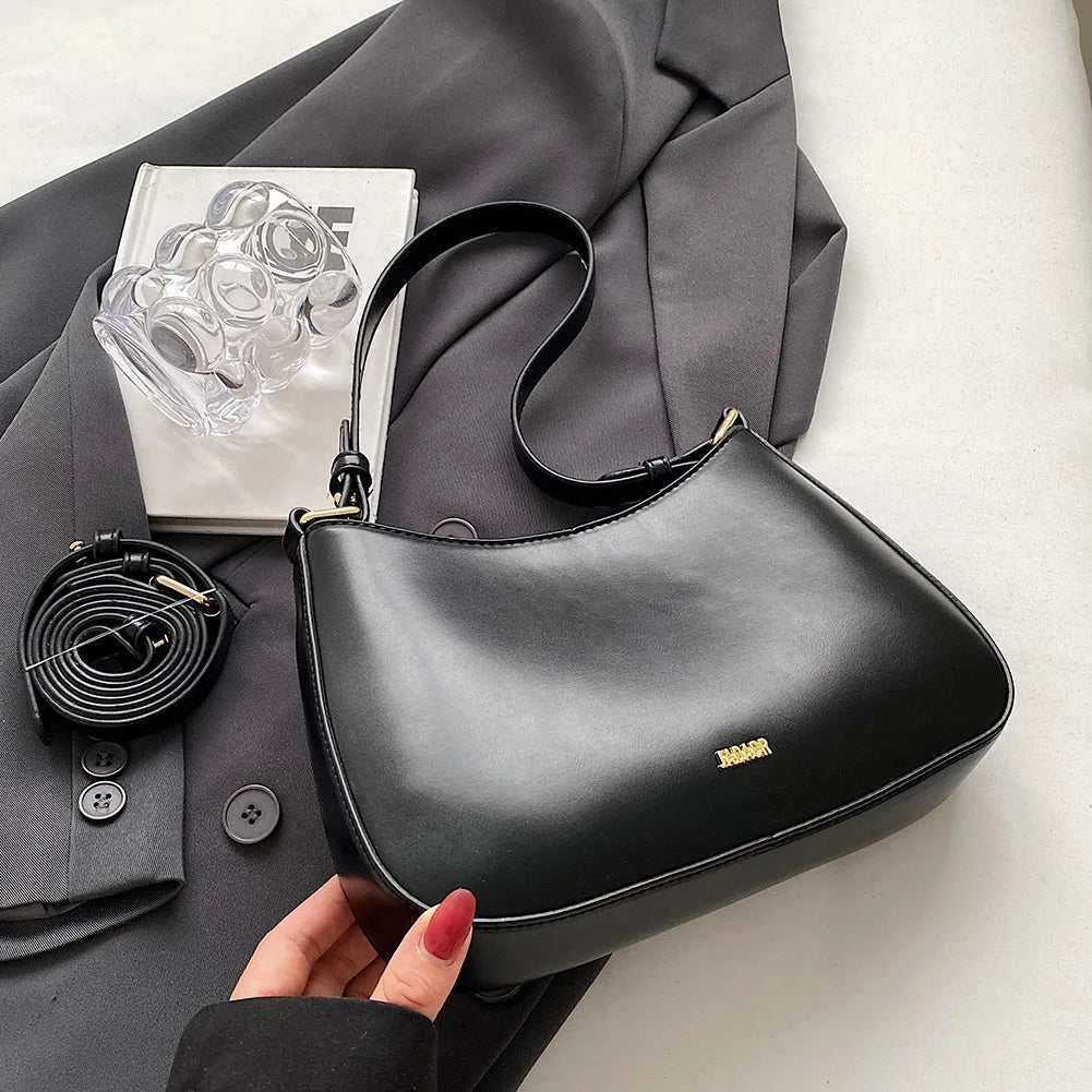 Bolsa de Ombro Pequena Preto Garbo Jade - Garboza